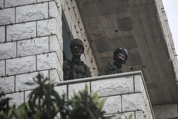 حمله شهرک نشینان صهیونیست به فعالان صلح خارجی در نابلس