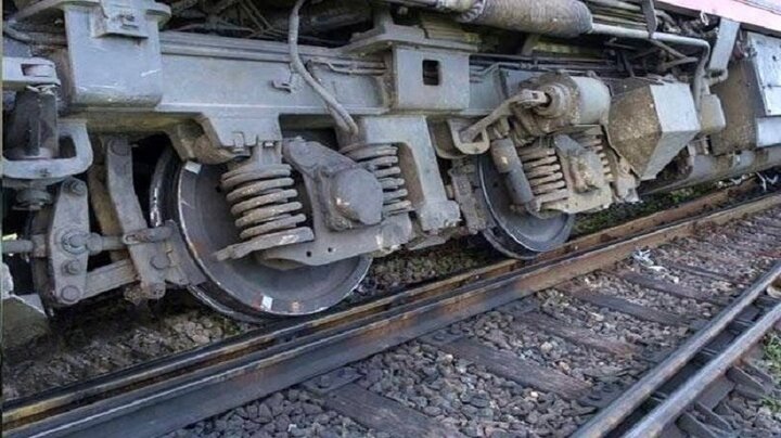 خروج قطار از ریل در ایستگاه پیشوا بدون تلفات پایان یافت