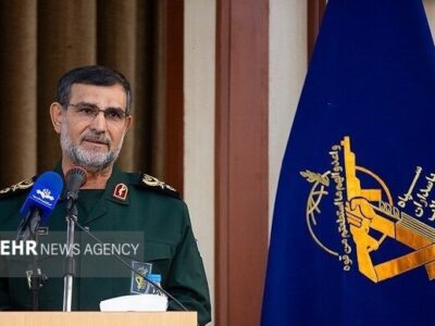 دریادار تنگسیری: هر لحظه اجازه دهند تنگه هرمز را خواهیم بست