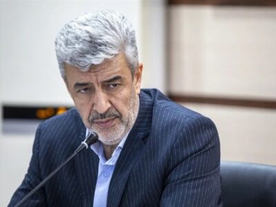 دریافت گواهینامه صلاحیت حرفه‌ای برای همه معلمان اجباری شد