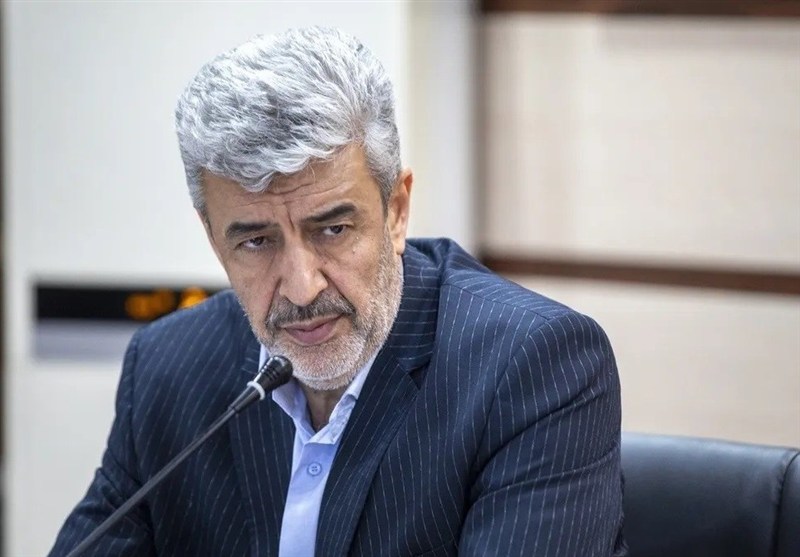 دریافت گواهینامه صلاحیت حرفه‌ای برای همه معلمان اجباری شد