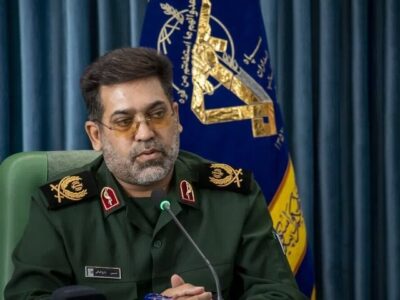 دشمن با تحریم و نفوذ به دنبال تضعیف ارکان انقلاب است