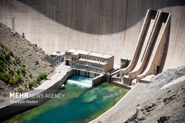 ذخیره سد زاینده رود به ۹۷ میلیون مترمکعب رسید