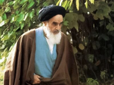 راز دلدادگیِ نسلی که خمینی را ندید اما عاشق شد