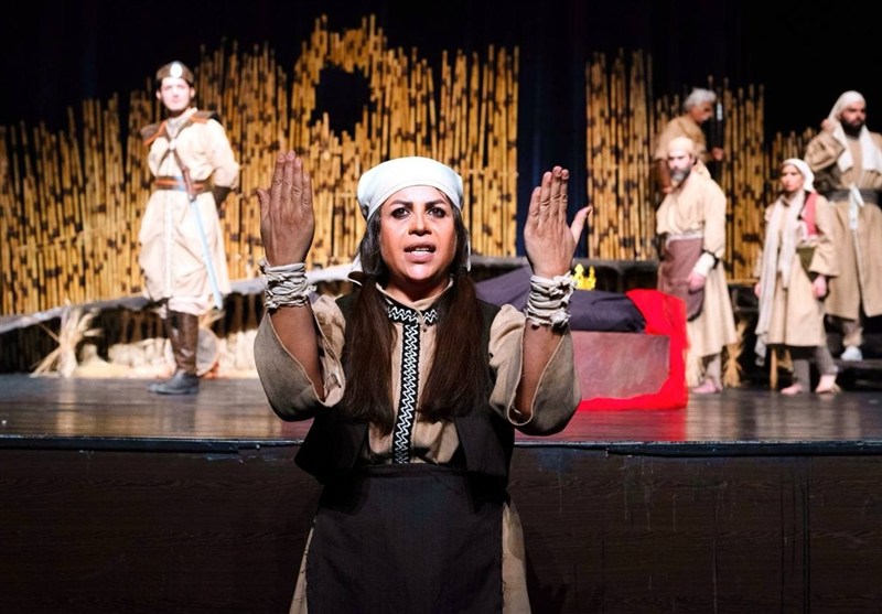 زن آسیابان از مرگ یزدگرد میگوید / فراز و فرود تاریخ ایران در یک نمایش نمایش ,