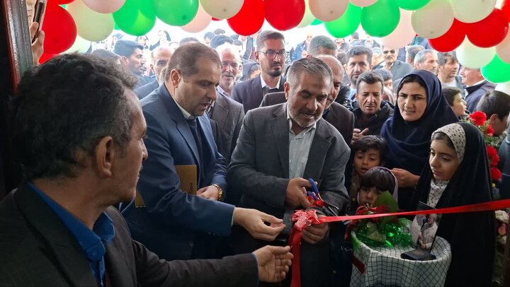 سالن ورزشی شهدای روستای نهرخلج فریدن افتتاح شد