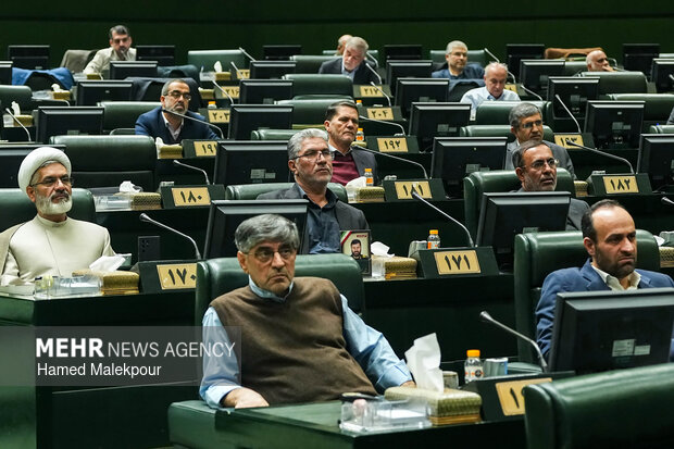 سومین جلسه بررسی لایحه بودجه ۱۴۰۵ آغاز شد