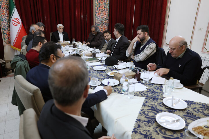 عارف: بی‌توجهی به ریشه حوادث، فاصله ناآرامی‌ها را کوتاه‌تر می کند