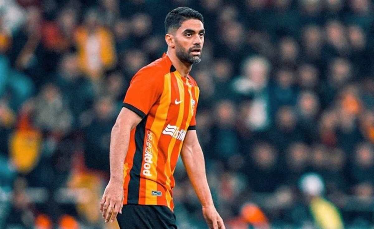 علی کریمی به خانه برگشت / تقویت خط میانی سپاهان