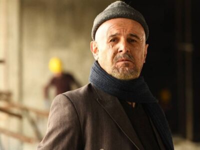 قایق‌سواری صدرعاملی در آبهای کم عمق تهران