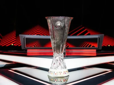 قرعه کشی یک هشتم نهایی لیگ اروپا انجام شد+ جدول