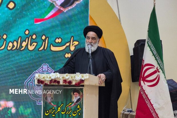 محمودی: کمک به خانوادههای زندانیان معاملهای با خداوند است