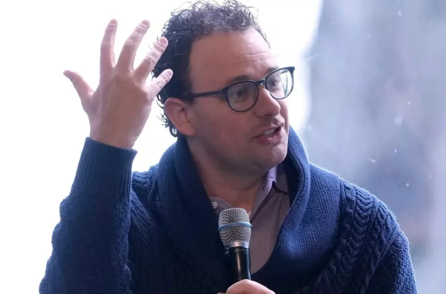 مدیرعامل آنتروپیک: نمی‌دانیم هوش مصنوعی خودآگاه شده است یا نه