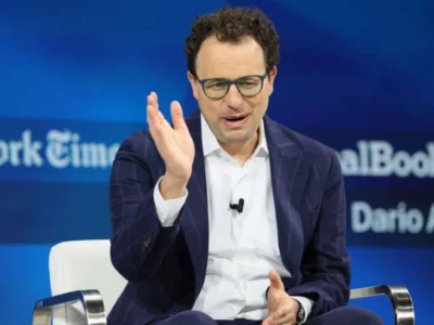 مدیرعامل آنتروپیک: هوش مصنوعی می‌تواند ۶ تا ۱۲ ماه دیگر جایگزین برنامه‌‌نویسان شود