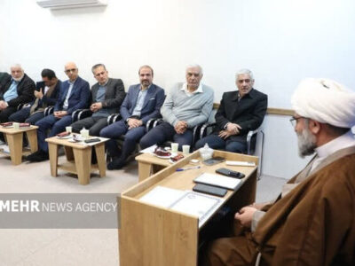 مشکل بزرگ استان سمنان از نگاه نماینده ولی‌فقیه: جزیره‌ای کار می‌کنیم