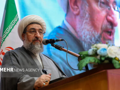 مطهری‌اصل: شخصیت امام علی(ع) فراتر از زبان و شعر است