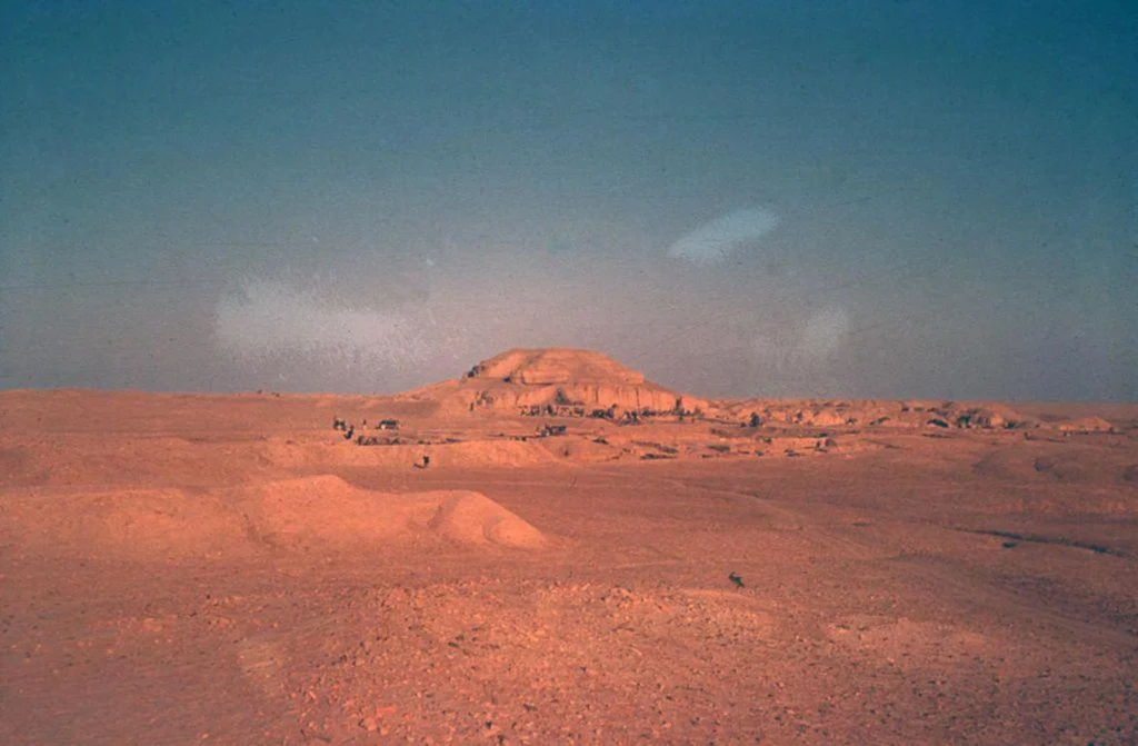 معابد : قلب قدرت اقتصادی و سیاسی بین النهرین معابد : قلب قدرت اقتصادی و سیاسی بین النهرین