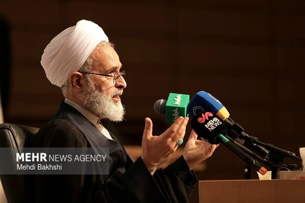 نقش مردم قم و هیئتیها در تداوم مکتب تشیع و شکلگیری انقلاب محوری بود