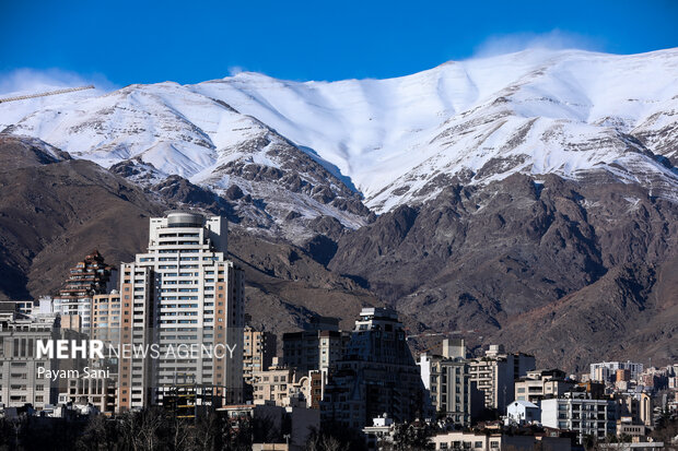 هوای تهران در آستانه پاکی، باد به داد هوای پایتخت رسید