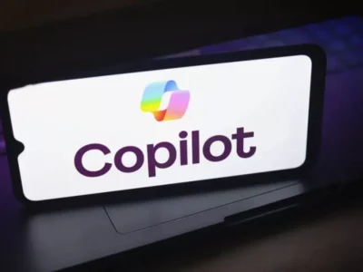 هوش مصنوعی کوپایلت ایمیل مشتریان را بدون اجازه خلاصه می‌کند؛ مایکروسافت باگ را تایید کرد