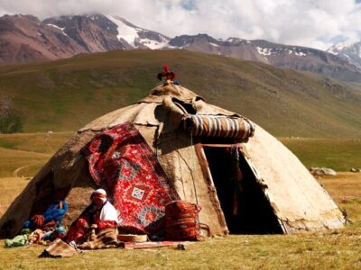 وحیدی:بانک اطلاعات مکانی عشایر خراسان شمالی تکمیل می‌شود