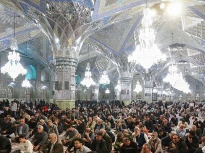ویژه برنامه مناجات خوانی شب اول ماه رمضان در حرم امام رضا(ع)