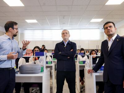 پزشکیان:  باید بستر توسعه مهارت‌های فردی و گروهی دانش‌آموزان فراهم شود