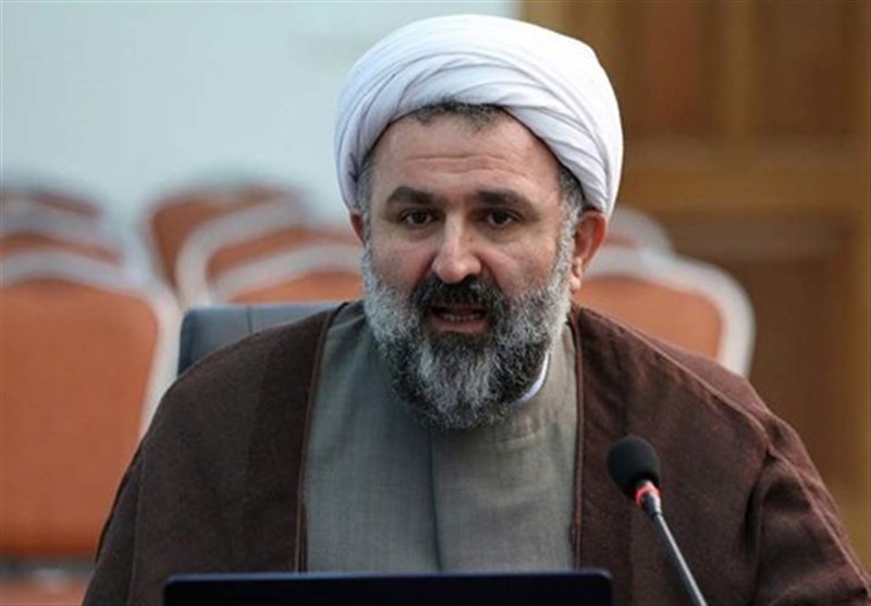 چرا رادیکالیسم مجازی، توان تولید انقلاب را ندارد؟