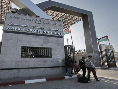 کارشکنی اسرائیل در گذرگاه رفح؛ هزاران فلسطینی منتظر بازگشت هستند