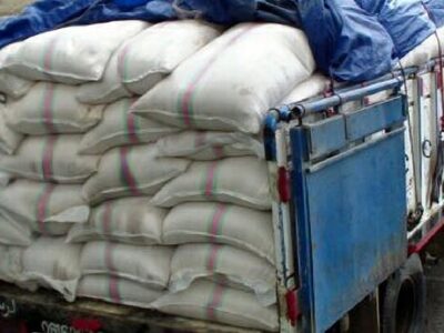 کشف آرد قاچاق خارج از شبکه توزیع در اهر