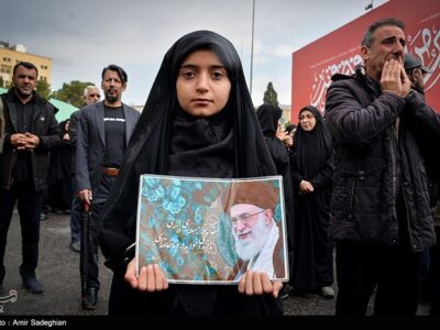 امروز قامت ایران داغدار است اما خمیده نیست