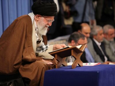 تلاوت، تدبر و عمل؛ سه گام در مسیر قرآنی شدن جامعه در اندیشۀ رهبر شهید