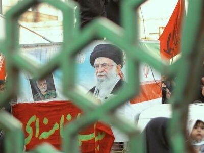 خون او، سیلی از جنس ایستادگی عاشورایی است