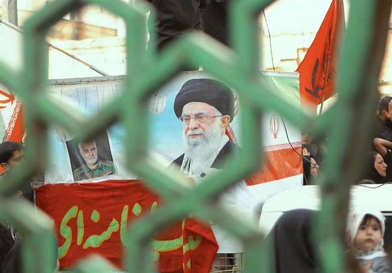 خون او، سیلی از جنس ایستادگی عاشورایی است