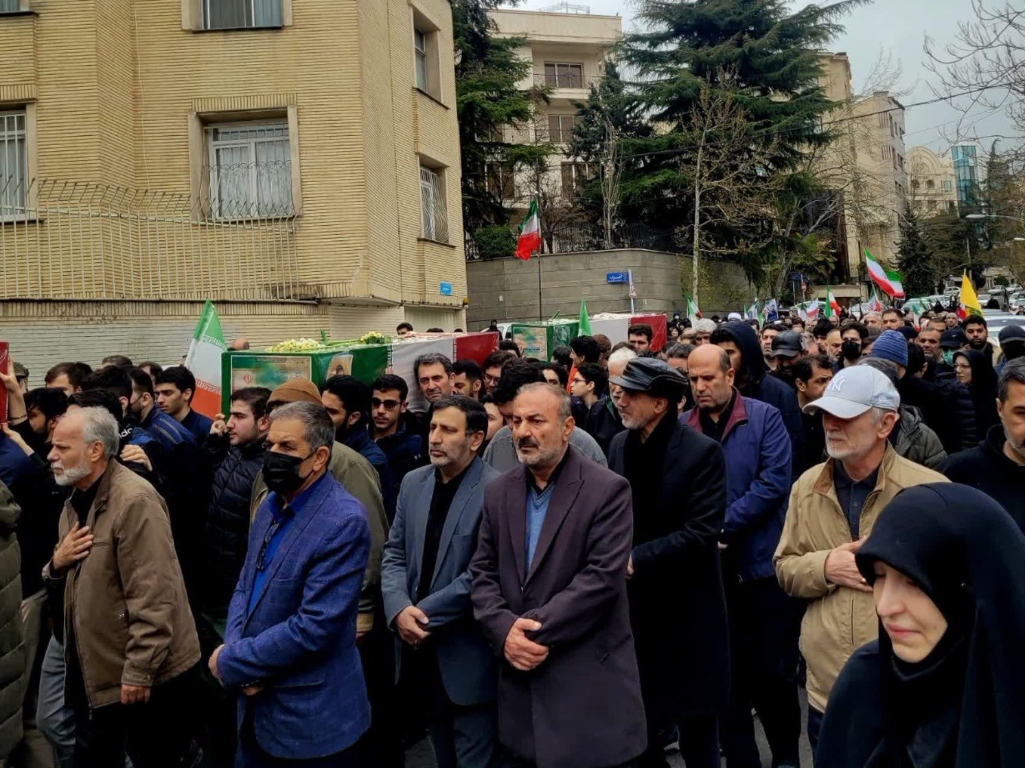 دانشمند شهید شمقدری و فرزندانش به خاک سپرده شدند حمله اسرائیل به ایران , جنگ , آمریکا ,