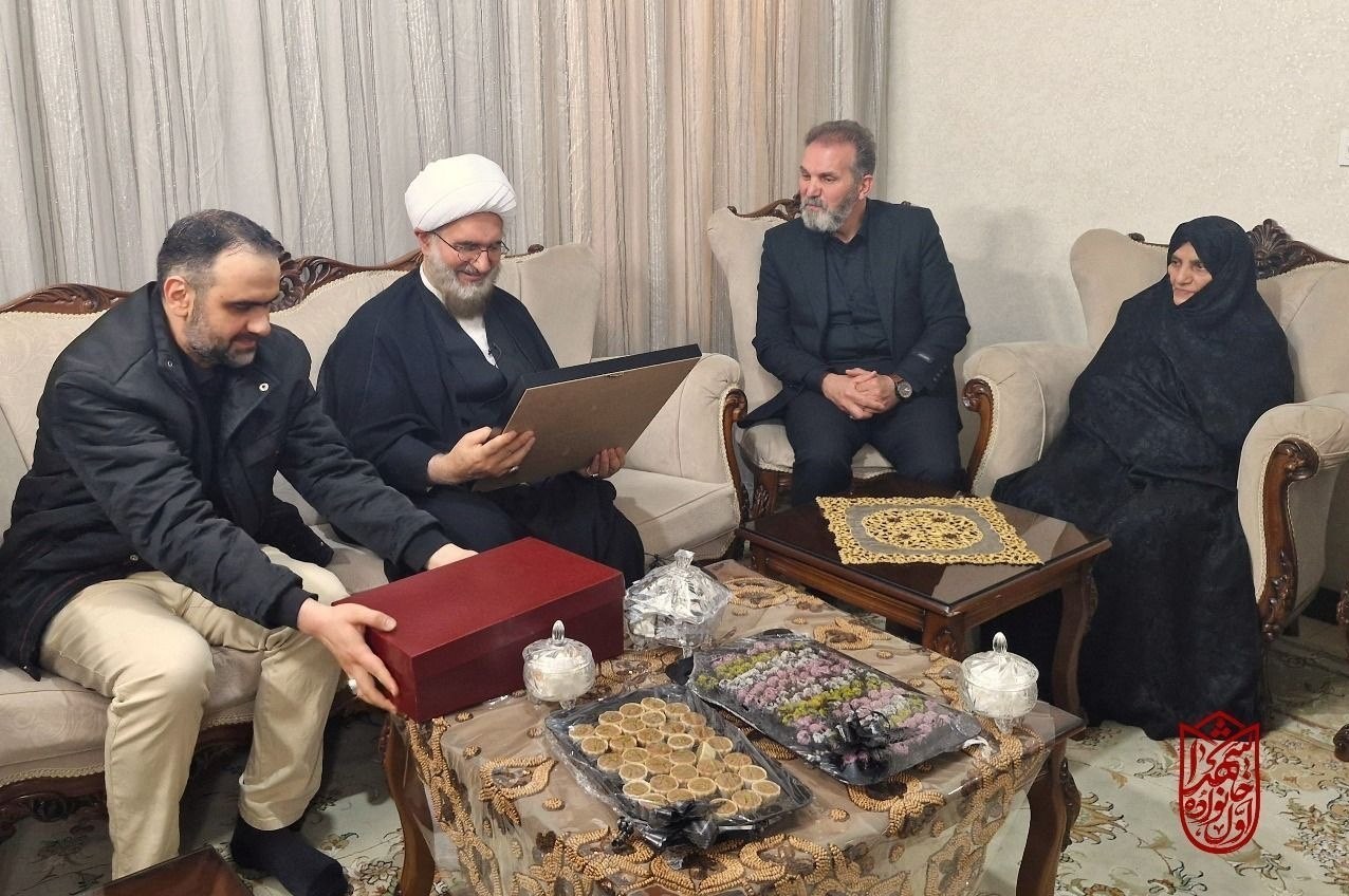 روایتی از دیدار با خانواده شهیدان در لبیک با رهبر انقلاب شهید , حمله اسرائیل به ایران , جنگ ,