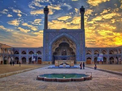 روزهای بحران و بیداری مسجد؛ زمان جبران کاستی‌ها و شنیدن صدای مردم