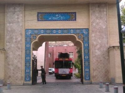 ماجرای حمله به رادیو و تعطیلی مراسم مسجد ارک/ حال حاج منصور ارضی خوب