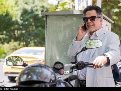 محمدحسین فرح‌بخش: ملت ما ایستاده است