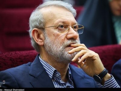 از کتابخانه‌های فلسفه تا متن قانون اساسی