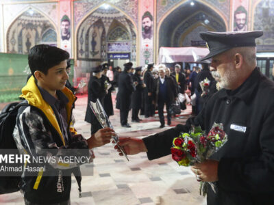 برگزاری برنامه «در مسیر بهشت» ویژه نوجوانان پسر در حرم امام رضا(ع)