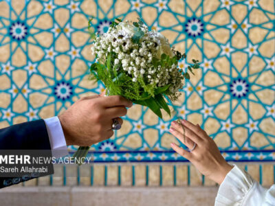 برگزاری مراسم عقد زوج کاشانی در تجمعات مردم دیار مومنان