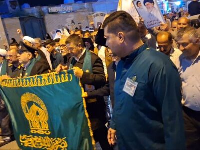 راهپیمایی باشکوه مردم گناوه با حضور خادمان رضوی