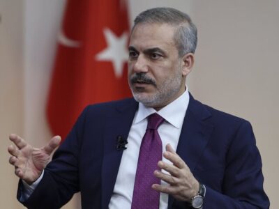 رایزنی وزیر خارجه ترکیه با همتایان ایرانی و پاکستانی