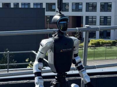 روبات انسان نما درگیر ساخت و ساز می شود