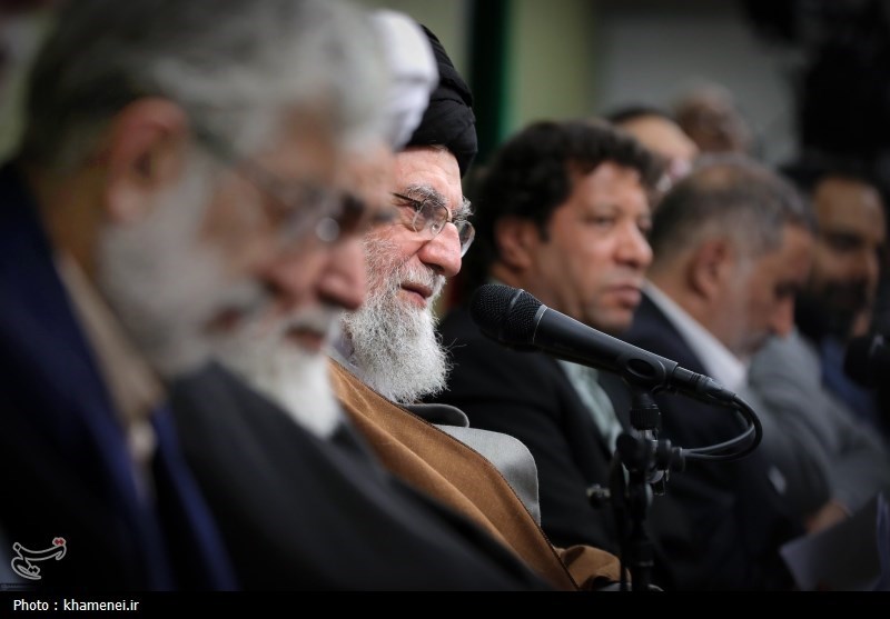 روزی که آقا به دیدار اخوان رفت/نگاه خاص رهبر شهید به شاملو شعر , شهید ,