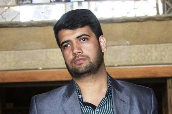 شاعران خارجی که به شوق دیدار رهبر شهید فارسیزبان شدند