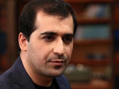 شعرخوانی حمید برقعی در پاتوق هنرمندان/ما اربعین «وَ اعْتَصِمُوا» هستیم