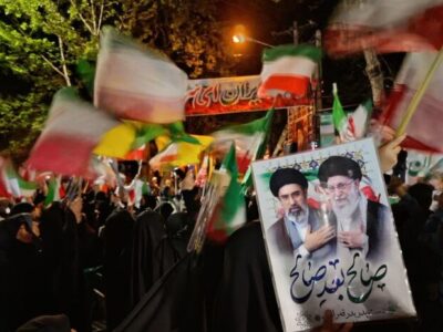 طنین نوای «حیدر حیدر» مردم محلات در بیعت با رهبر انقلاب