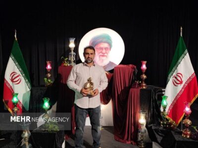 «علی رحمانیان» چهره سال ۱۴۰۴ هنر انقلاب اسلامی فارس شد